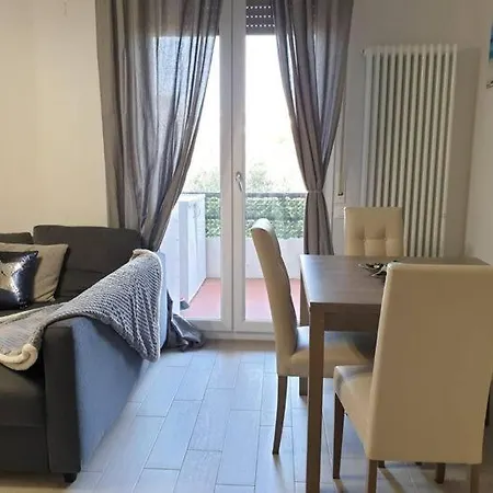Se039 - Senigallia, Bilocale Ristrutturato In Localita Vivere